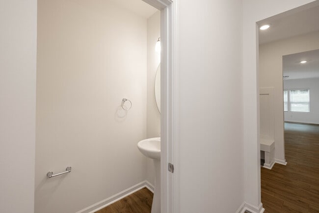 Photo - 3 br townhome Walking Distance to Downtown...