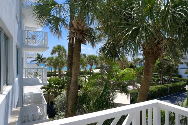 Building Photo - 170 N Ocean Blvd Unit 307 Rental
