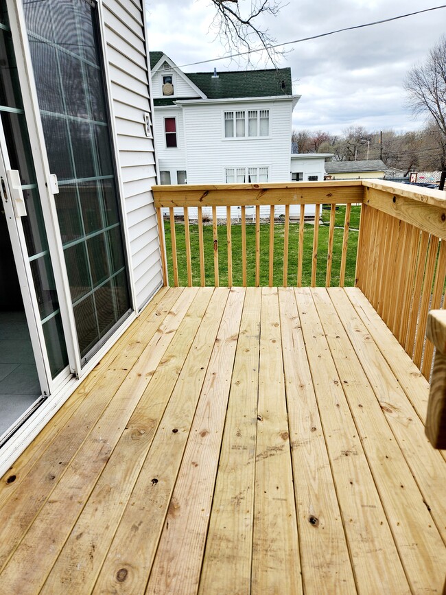 Photo - 1404 Grove St