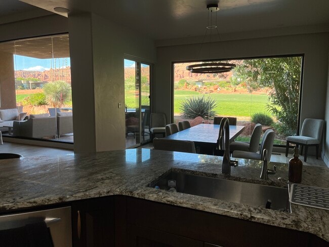 Photo - 2410 W Entrada Trl