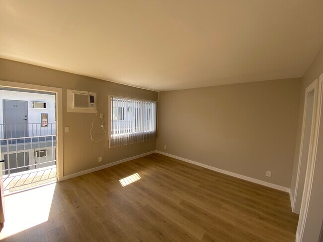 Living room - 1165 N Normandie Ave