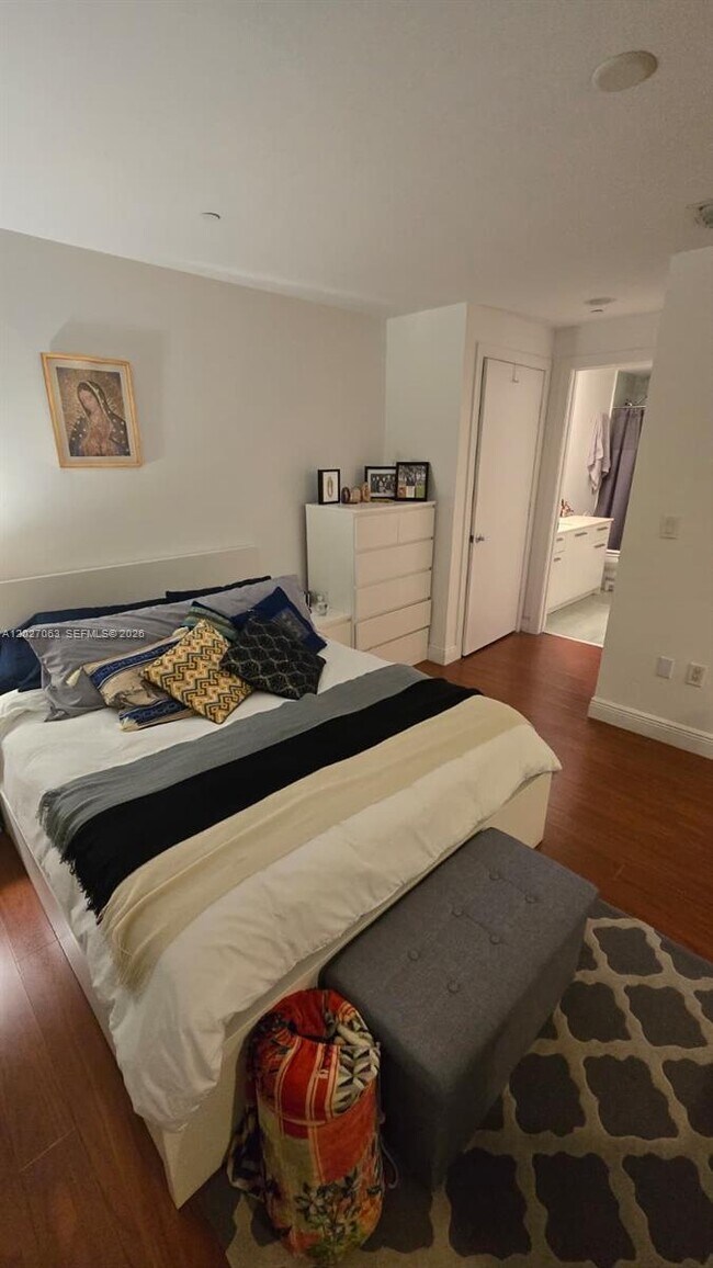 Photo - 1050 Brickell Ave Unit 816