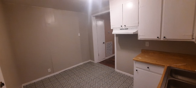 Photo - 1614 Elizabeth Rd