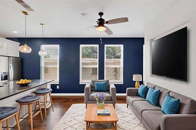 Photo - 800 S Welch St Unit 101