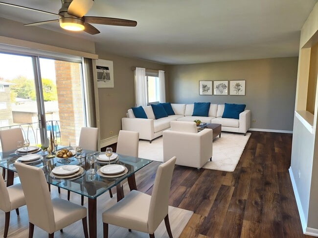 Photo - 4712 W 107th St Unidad 3D