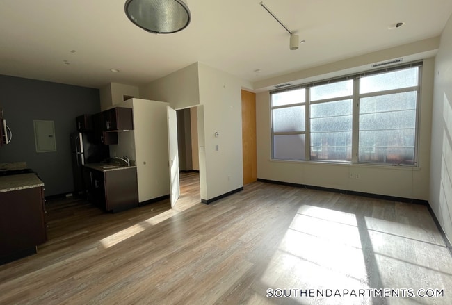 Photo - 160 E Berkeley St Unit 307