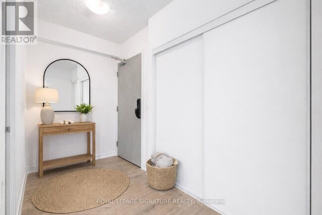 Photo - 3200 Dakota Cmn Unité B404