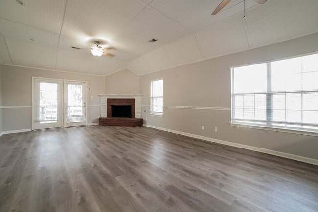 Photo - 7413 Tack Cove