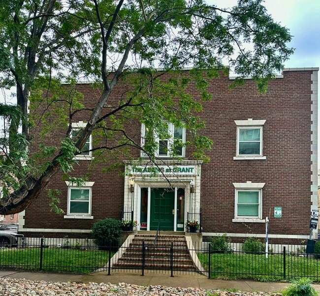 Building Photo - 1329 N Grant St Unit 16