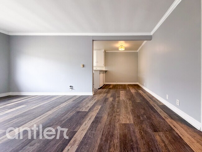 Photo - 14270 Dickens St Unidad 8