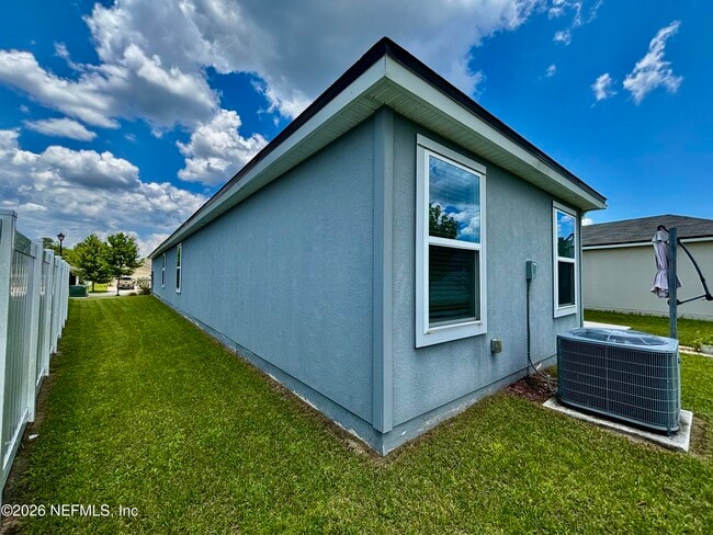 Photo - 2427 Falling Star Ln