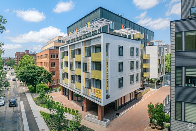 Building Photo - 605 Concord at Fresh Pond Rental