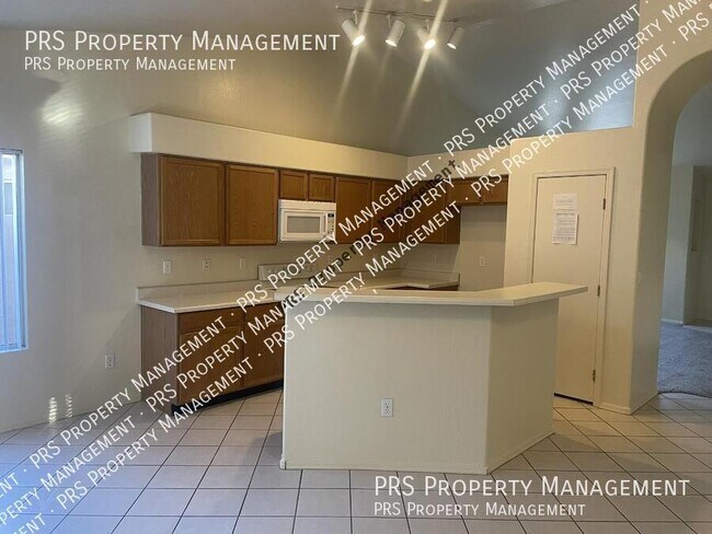 Photo - 837 E Glenmere Dr