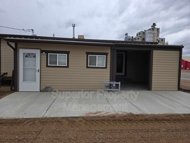 Building Photo - 303 US Hwy 85