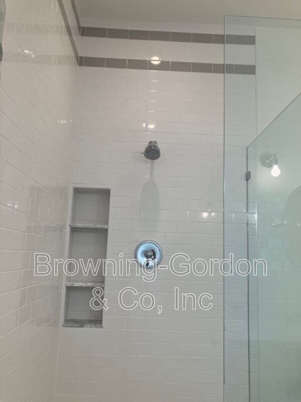 Photo - 1005 W Eastland Ave