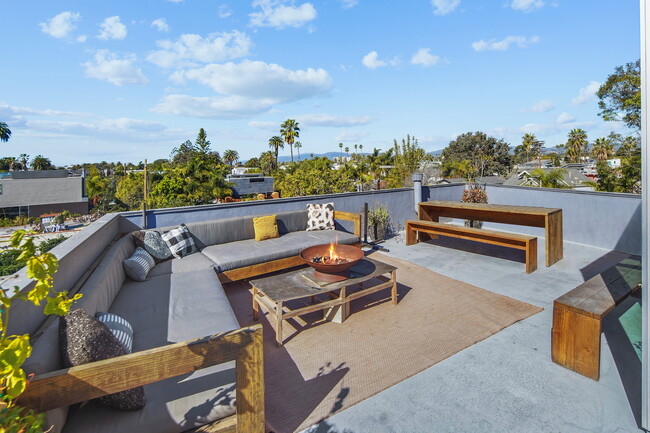 Photo - 1564 Cabrillo Ave