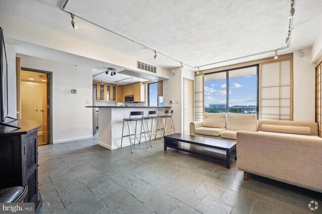 Building Photo - 7420 Westlake Terrace Unit 1211 Rental