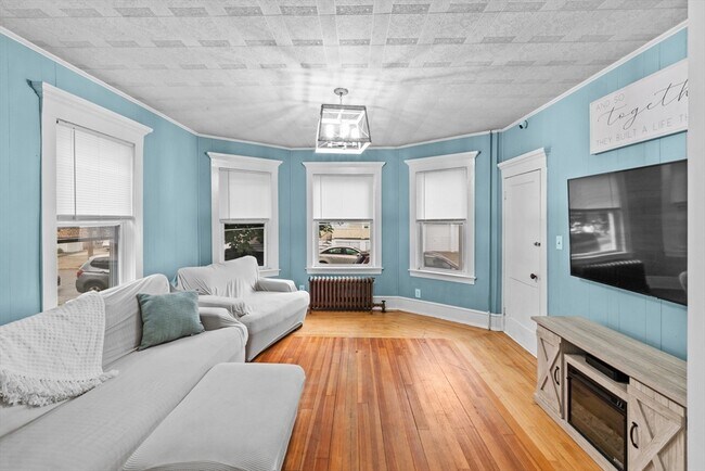 Photo - 160 Query St Unidad 160