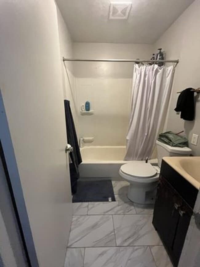 Photo - 172 Bigelow St