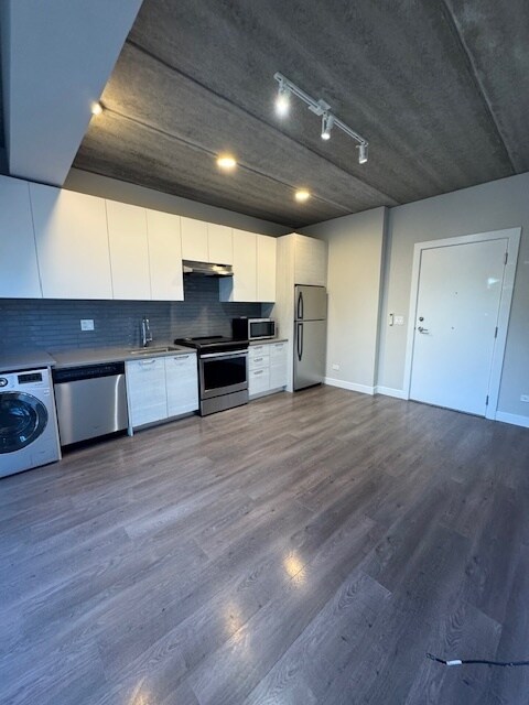 Photo - 2407 W Eastwood Ave