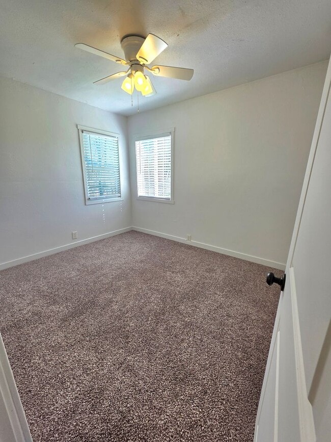 Photo - SINGLE LEVEL UPDATED 2 BED 1 BATH HOUSE