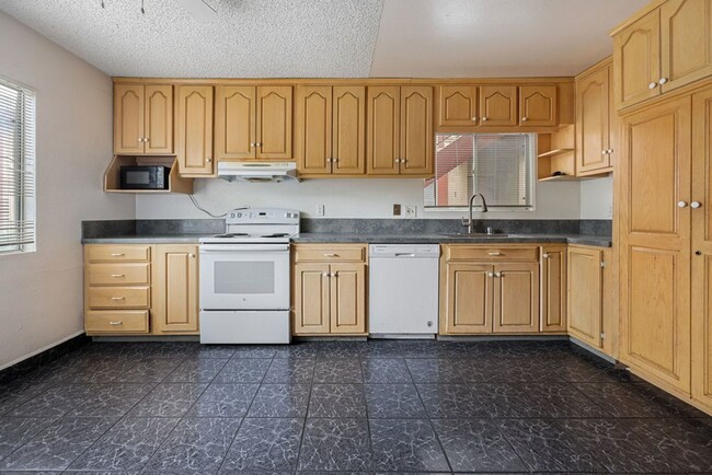 Photo - 5462 Adobe Falls Rd Unidad 8