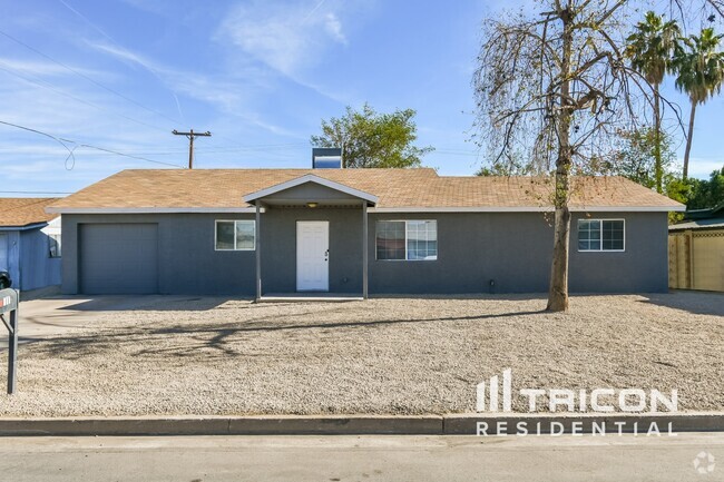 Building Photo - 511 N Pecan Rental