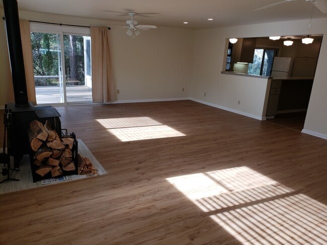Photo - 155 Meadow Gate Rd