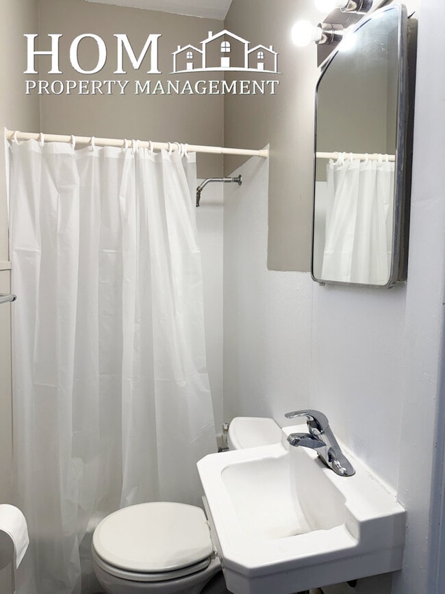 Photo - 110 Bradley St