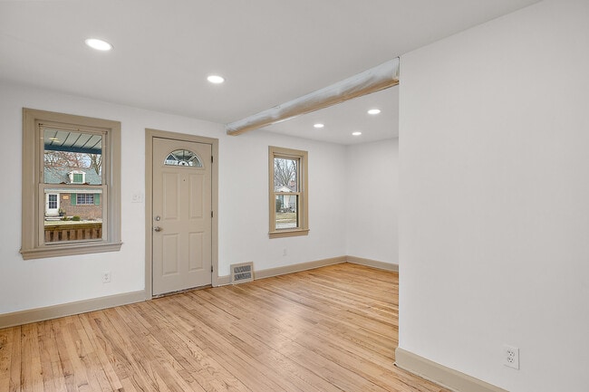 Photo - 3129 Prairie Ave