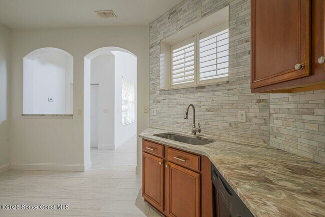 3701 Titanic Cir