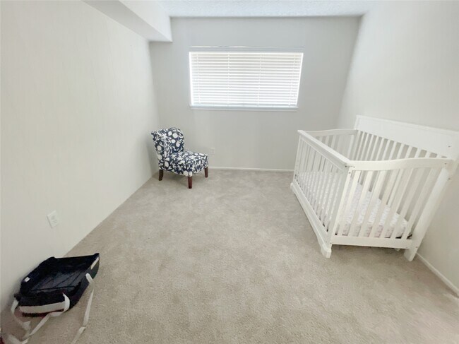Photo - 443 N Post Oak Ln