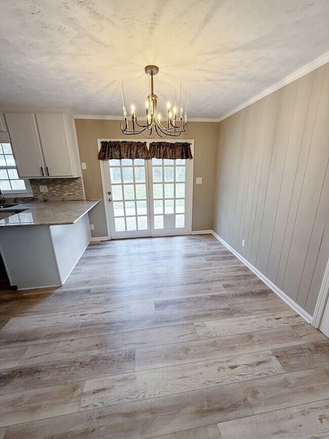 Photo - Cozy, Contemporary Living in a Quiet Community!