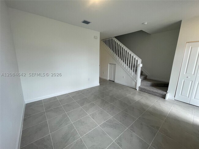 Photo - 2568 SE 25th Ct