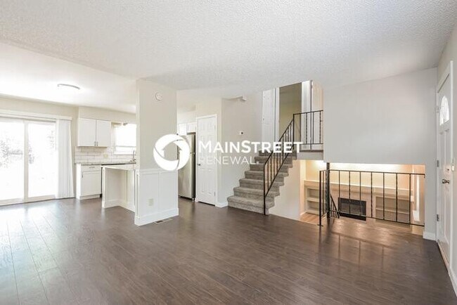 Photo - 3 Bedroom Pet-Friendly Home in Aurora, CO ...