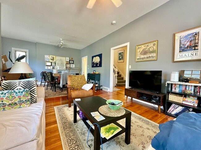 Photo - 512 Centre St Unidad 2