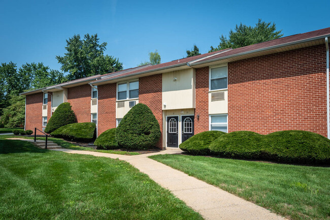 Colebrook Apartments - Lancaster, Pa 