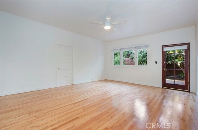 Photo - 5846 Harold Way