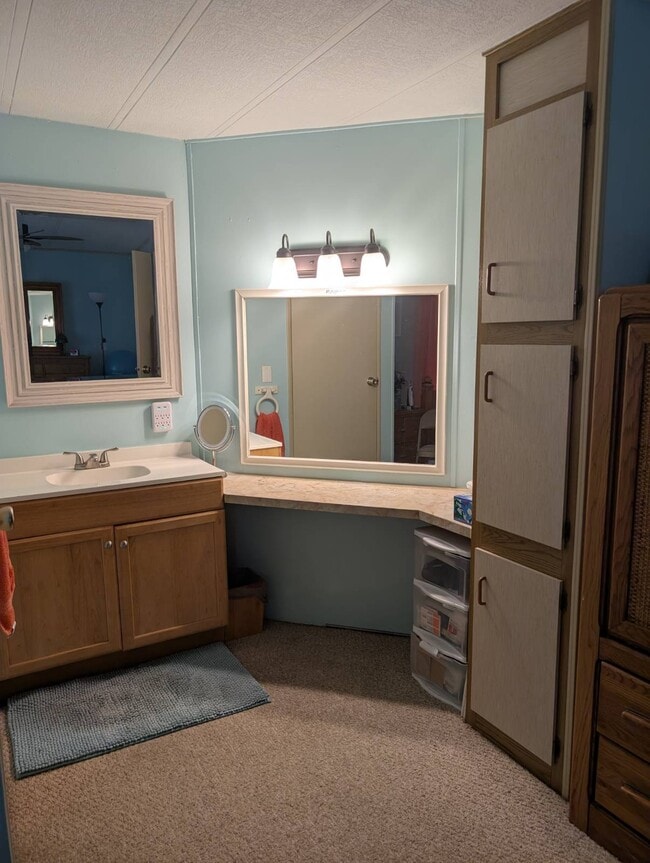 Photo - 280 Country Club Dr