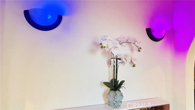 Photo - 207 S El Molino St