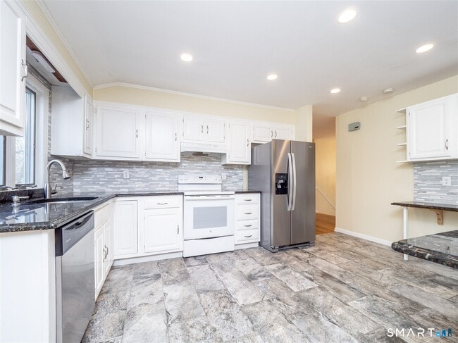 Photo - 267 Thayer Pond Rd