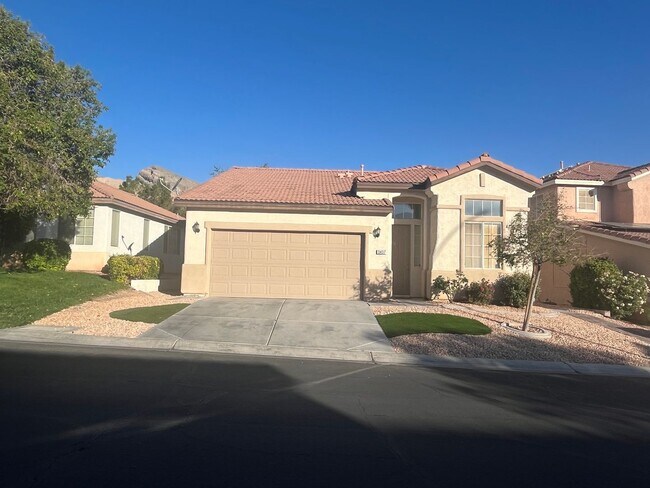 Photo - single story, 3 bed, 2 bath, 2 car garage in gated community in Summerlin
