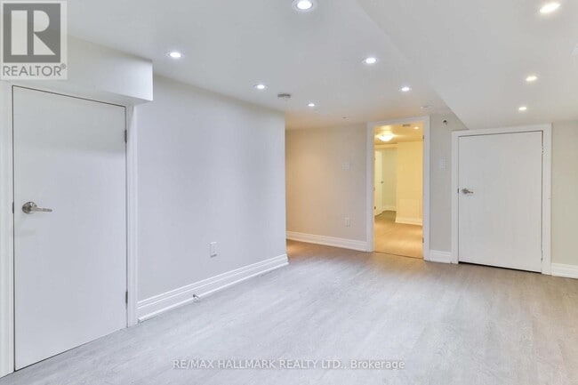 Photo - 281 Symington Ave