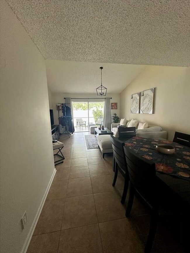 Photo - 134 Oakwood Dr
