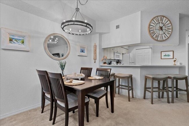 Photo - 3020 Alcazar Pl