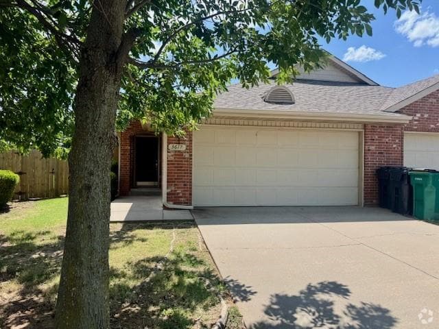 Building Photo - 3617 Vanguard Dr Rental