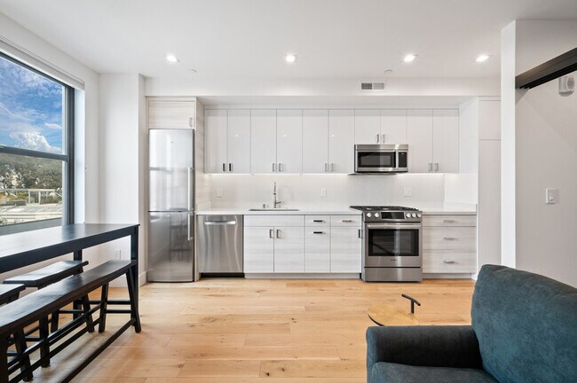 Photo - 245 14th St Unidad ID1026491P