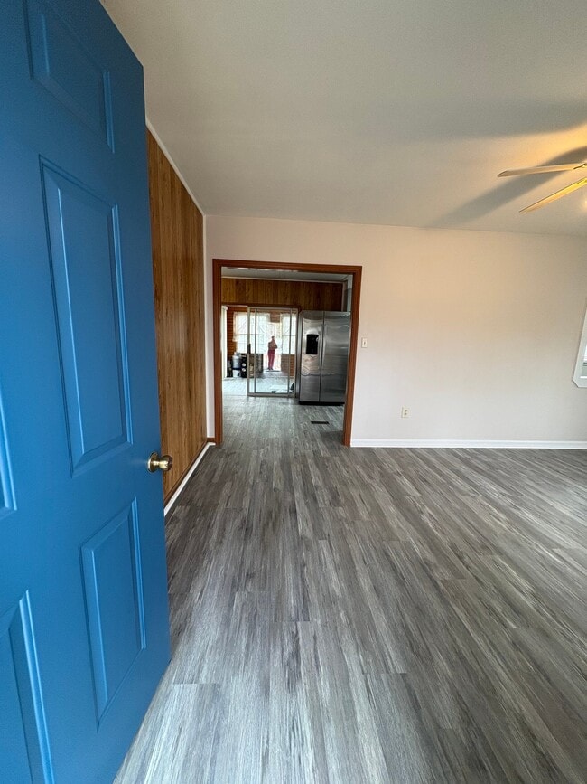 Photo - 32030 Steel Dr