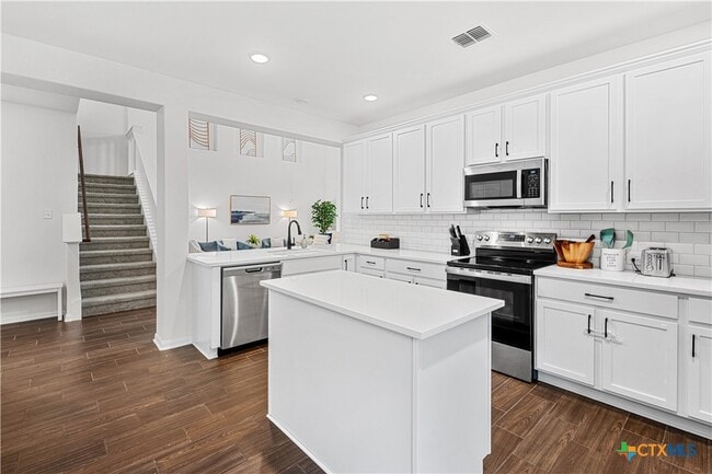 Photo - 112 Alpen Ct