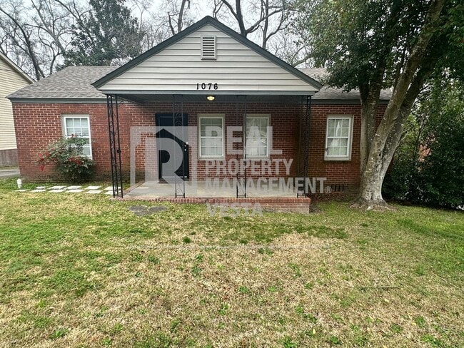 Building Photo - 1076 Carlisle Ave